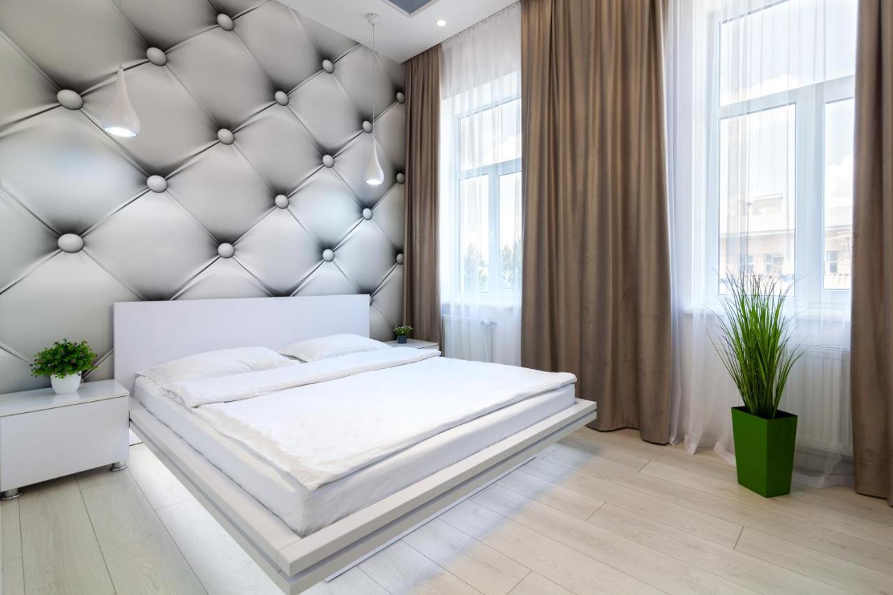 Leogrand Vip Apartments On Pidhirna 3 Lvov Exteriér fotografie